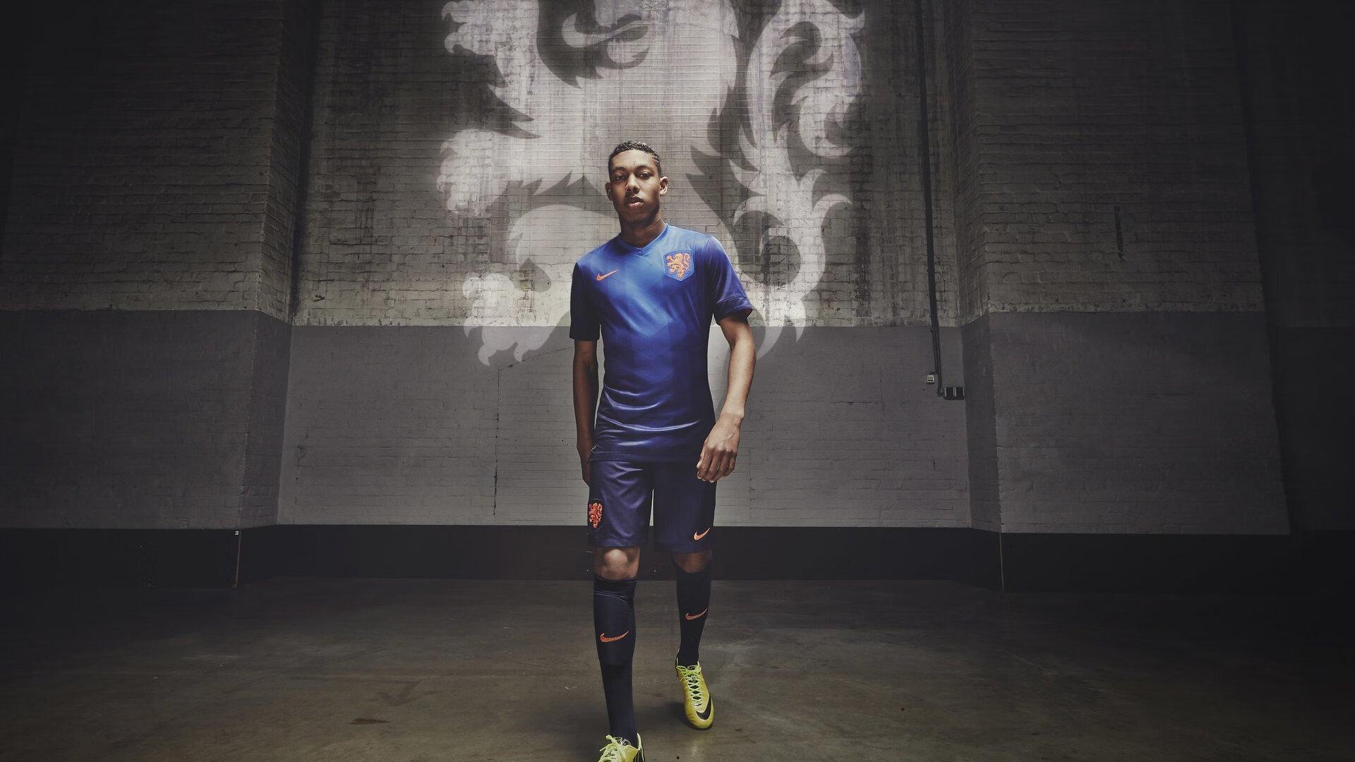 比利亚雷亚尔主场力擒瓦伦西亚 莫雷诺点射科梅萨尼亚建功锁定胜局